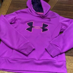 Under Armour hoodie sweatshirt! Great condition! Awesome color!